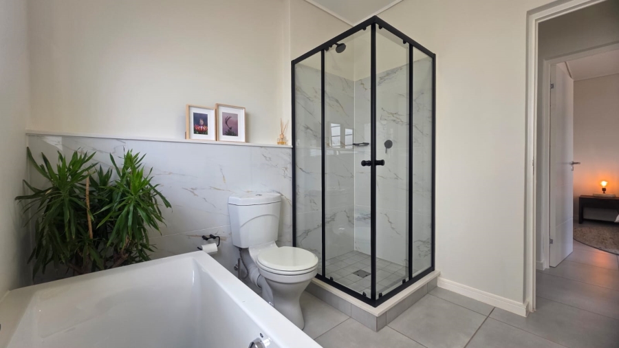 To Let 3 Bedroom Property for Rent in Sandown Western Cape